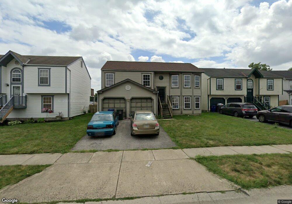 2261 Golden Leaf Ln, Columbus, OH 43223 - photo 1