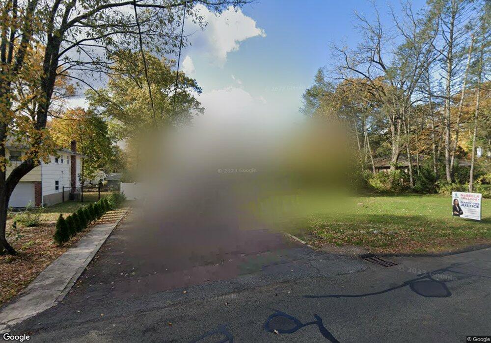 121 Grandview Ave, Nanuet, NY 10954 - photo 1