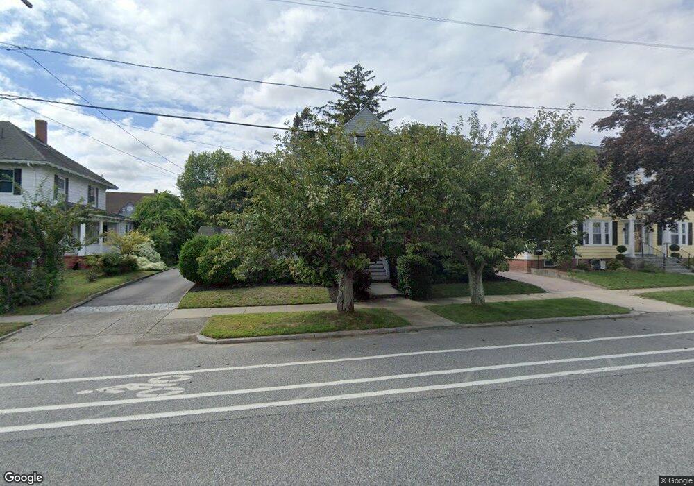 1383 Narragansett Blvd, Cranston, RI 02905 - photo 1