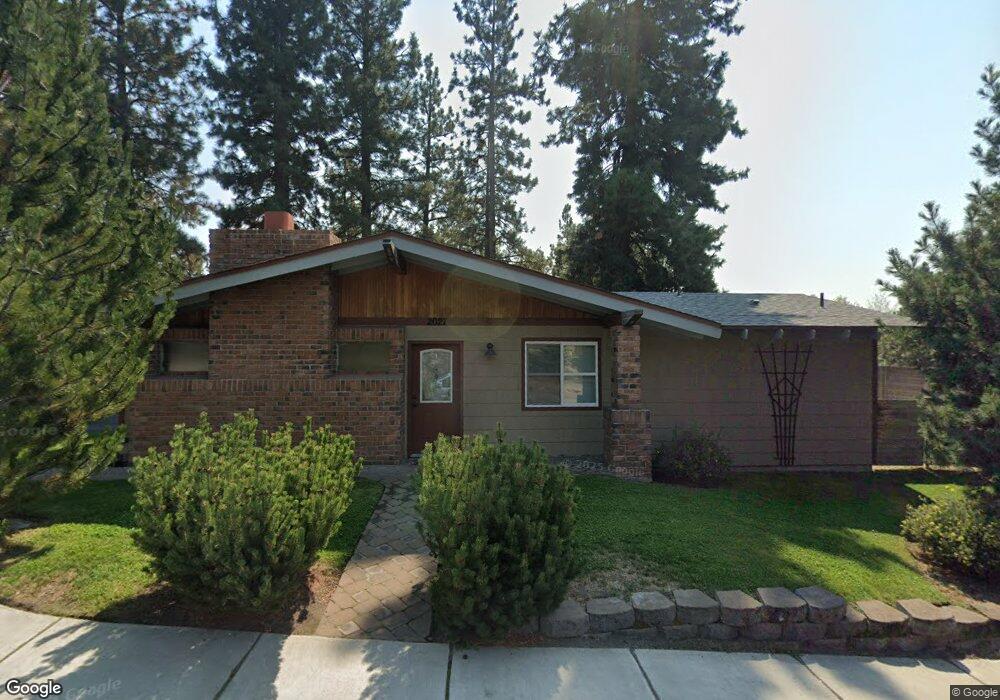 2027 SW Troon Ave, Bend, OR 97702 - photo 1