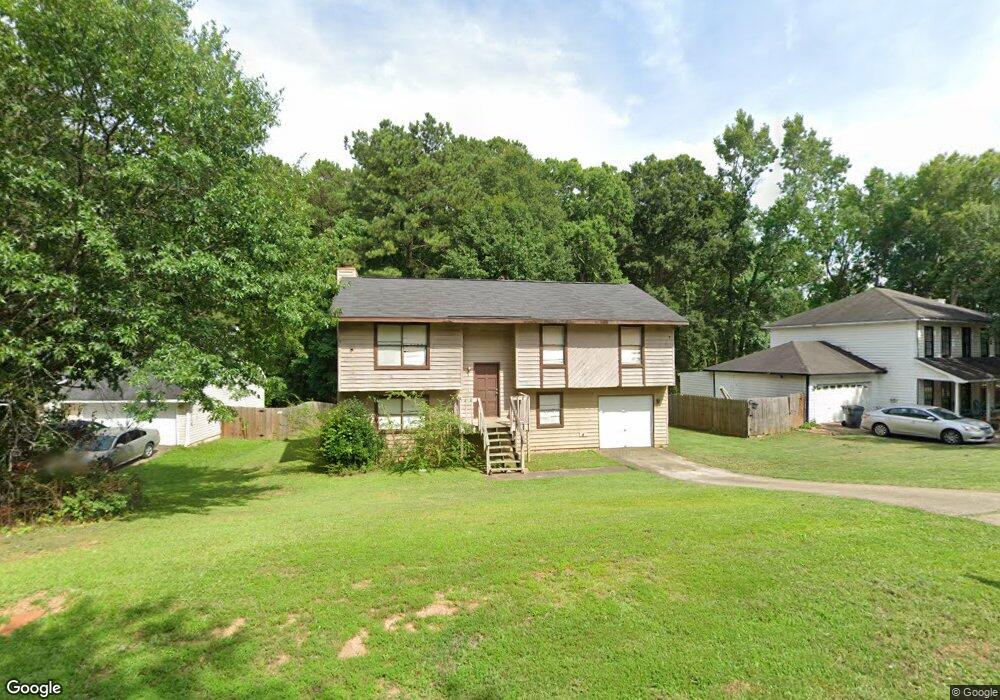 8598 Creekview Ct, Riverdale, GA 30274 - photo 1