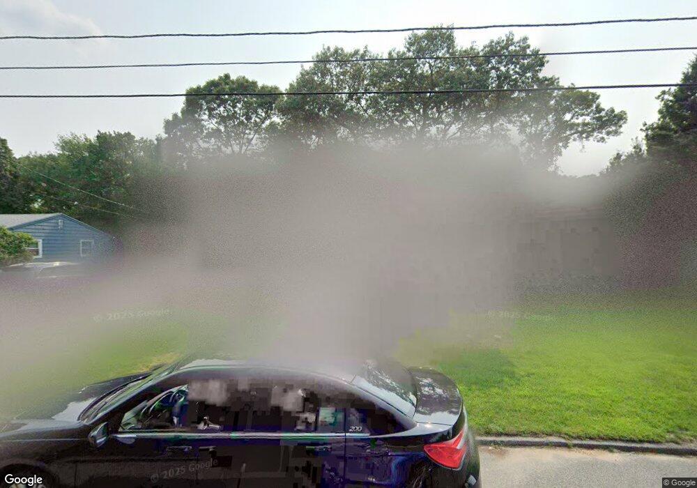 129 Burbank Dr, Warwick, RI 02886 - photo 1