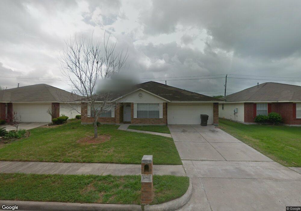 10811 Malden Dr, Houston, TX 77075 - photo 1