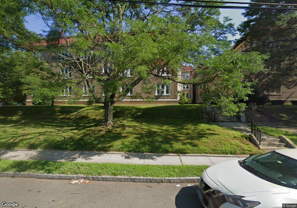 704 Farmington Ave unit B2, West Hartford, CT 06119 - photo 1