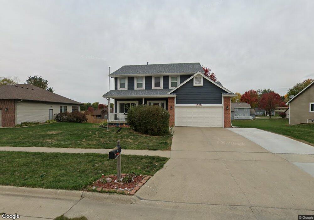 1525 W 8th St S, Newton, IA 50208 - photo 1