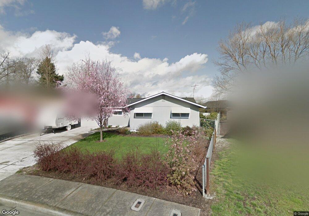 498 Strait Way, Central Point, OR 97502 - photo 1