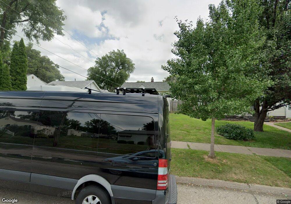 3711 N Sturdevant St, Davenport, IA 52806 - photo 1