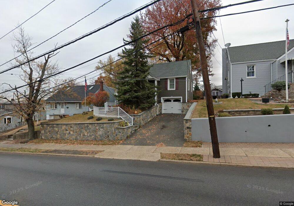 113 Passaic Ave, Hasbrouck Heights, NJ 07604 - photo 1