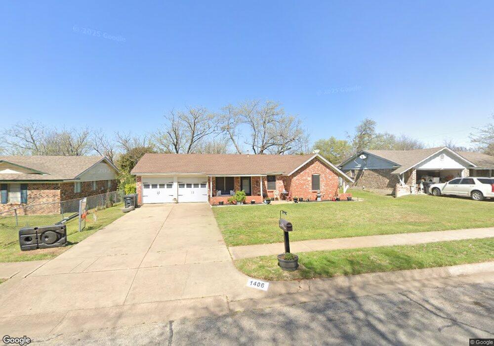 1406 Roberts Ave, Cleburne, TX 76033 - photo 1