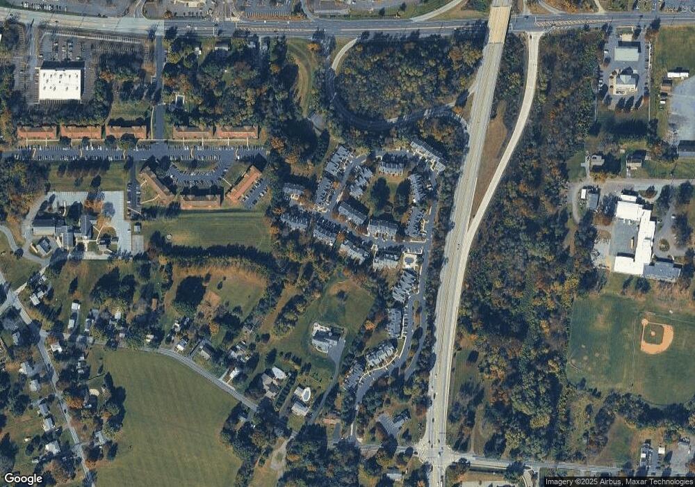 606 Coventry Pointe Ln, Pottstown, PA 19465 - photo 1