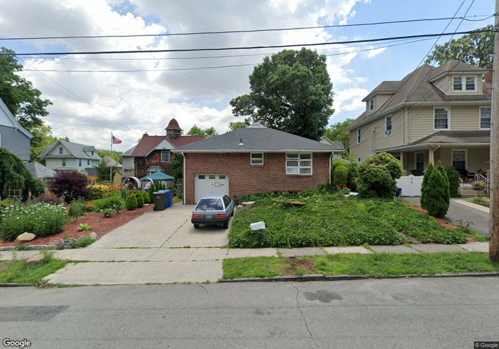 19 Hawthorne St, Rutherford, NJ 07070 - photo 1