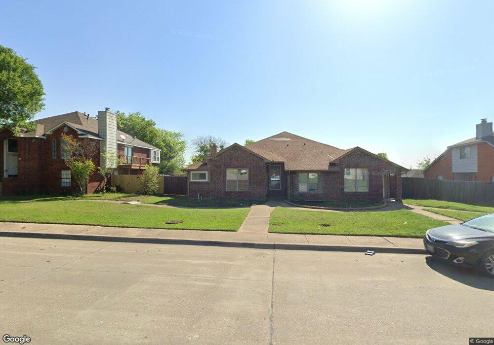 908 Wentwood Dr, Desoto, TX 75115 - photo 1