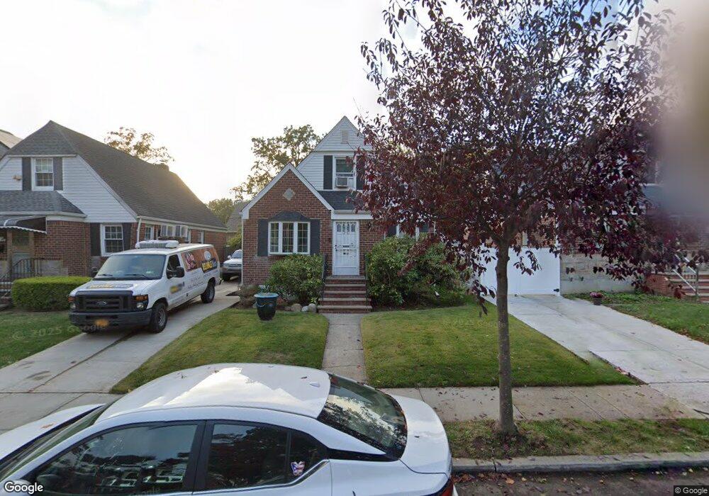 67-22 166th St, Flushing, NY 11365 - photo 1