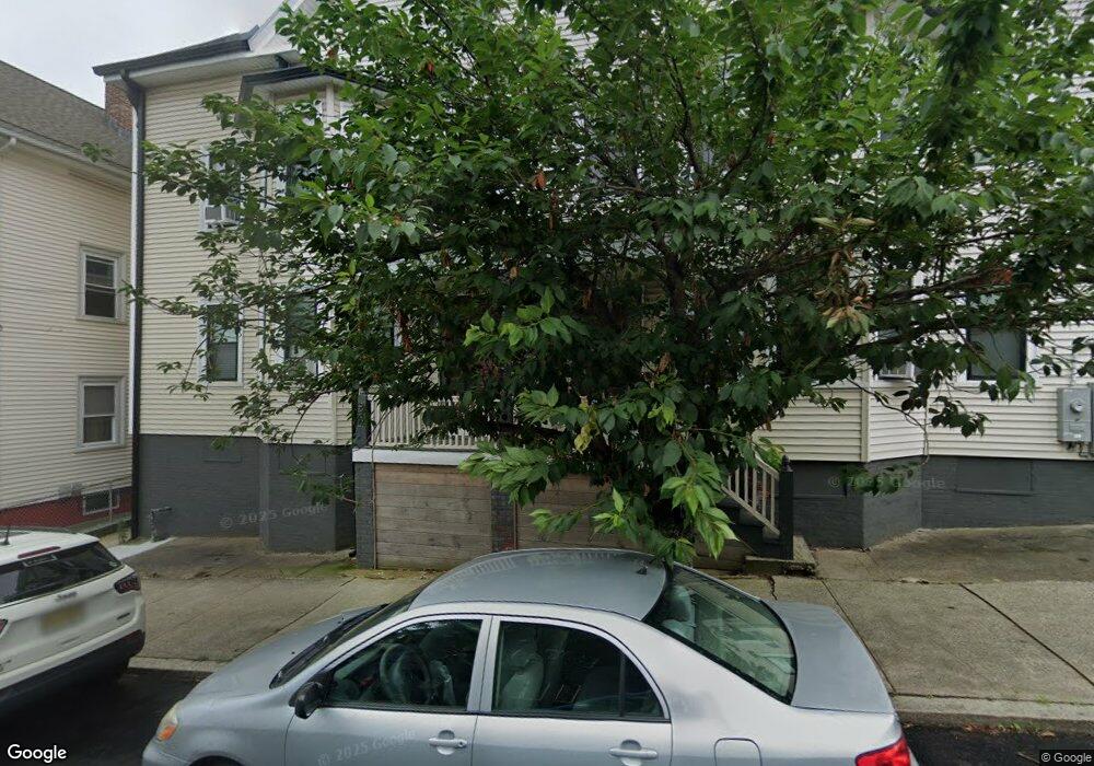 83 Preston St unit 2, Providence, RI 02906 - photo 1