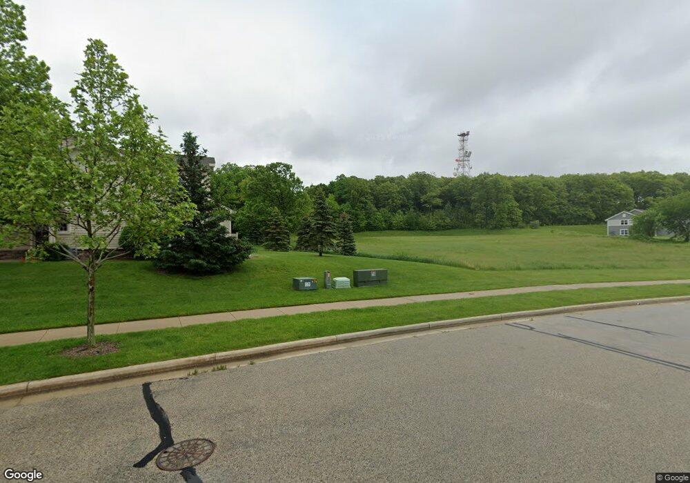 578 Cedar Bluffs Way, Slinger, WI 53086 - photo 1