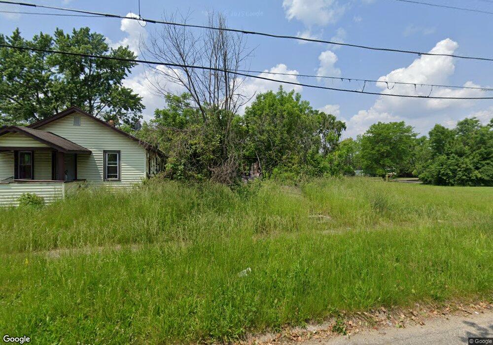 912 Knapp Ave, Flint, MI 48503 - photo 1