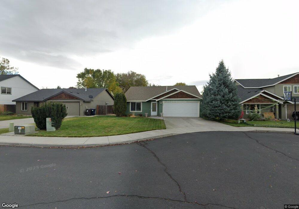 634 NW Green Forest Cir, Redmond, OR 97756 - photo 1