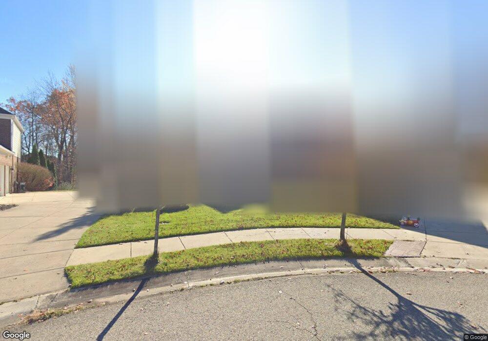 7079 Chatham Ct, West Bloomfield, MI 48322 - photo 1