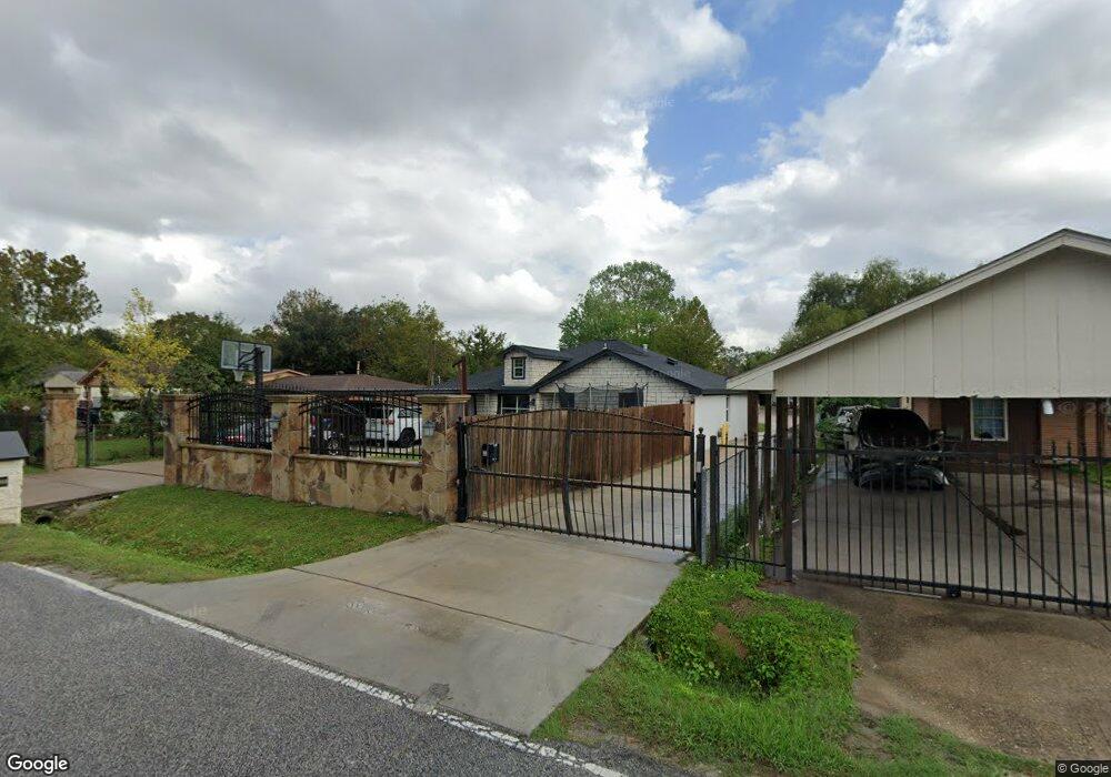 12010 N Lane Cir, Houston, TX 77086 - photo 1