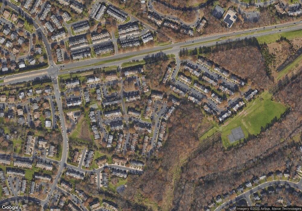 13978 Gunners Place, Centreville, VA 20121 - photo 1