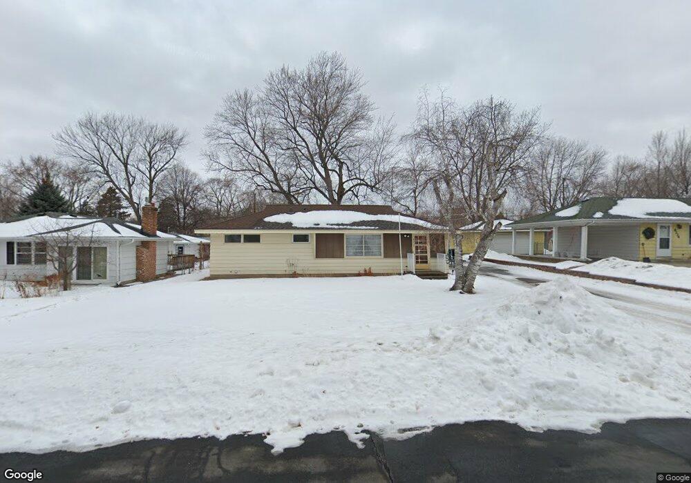 8230 Colfax Ave S, Bloomington, MN 55420 - photo 1