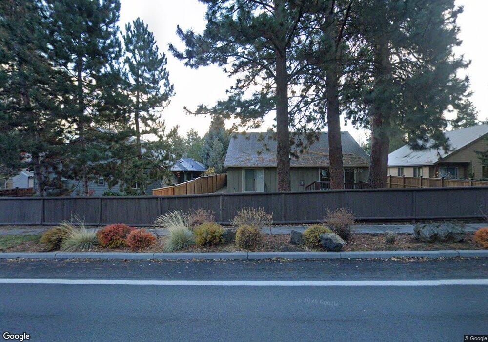 60820 Grand Targhee Dr, Bend, OR 97702 - photo 1