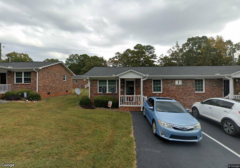 100 Pine Manor Cir, Walhalla, SC 29691 - photo 1