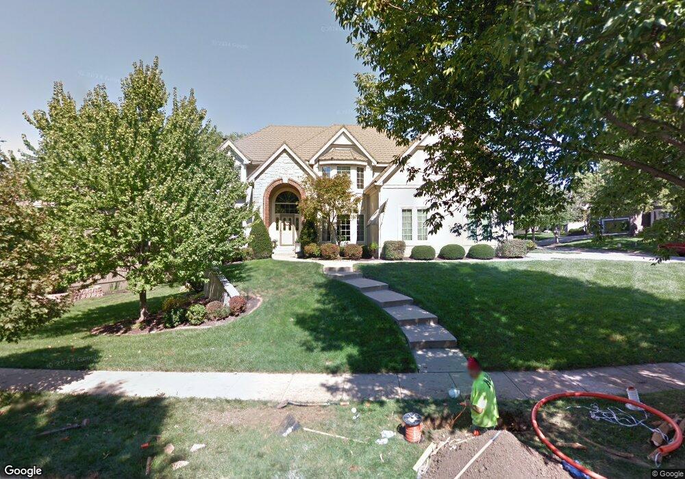 15019 Rhodes Cir, Lenexa, KS 66215 - photo 1