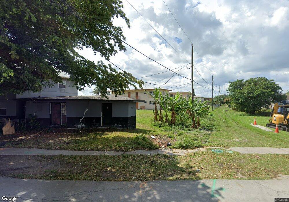 612 SW 6th St unit 3, Belle Glade, FL 33430 - photo 1