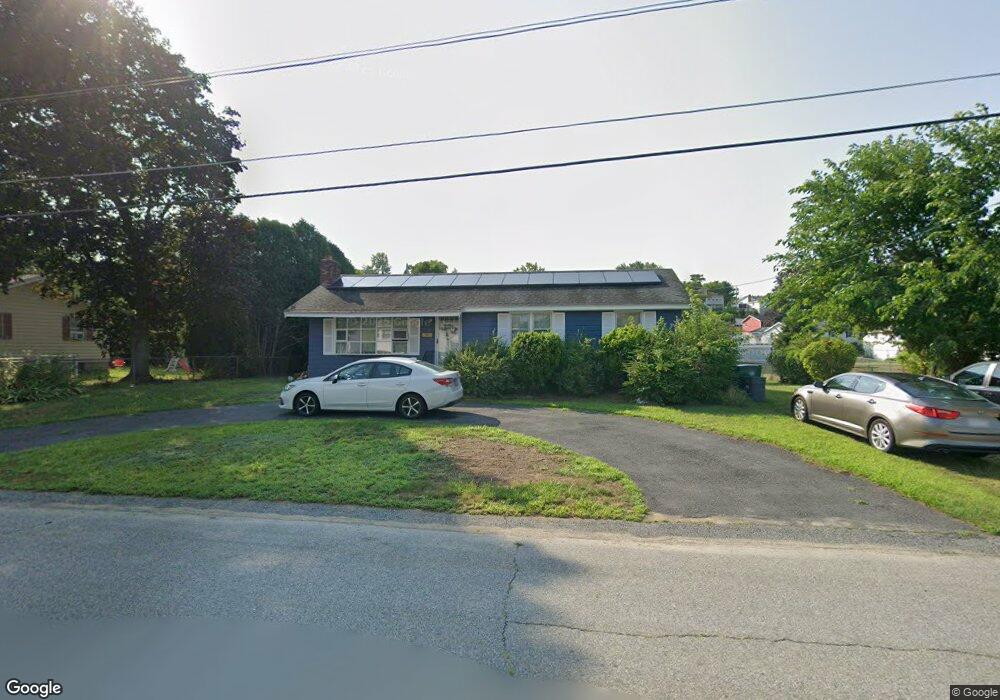 33 River Rd, Lowell, MA 01852 - photo 1