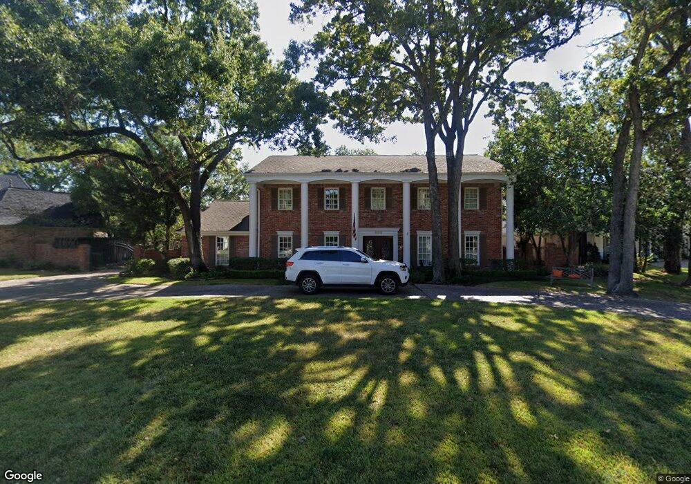 606 Stoneleigh Dr, Houston, TX 77079 - photo 1