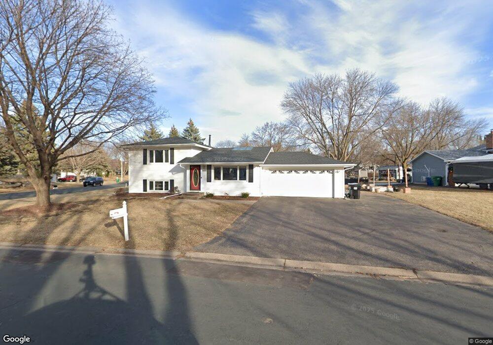 10405 99th Place N, Maple Grove, MN 55369 - photo 1