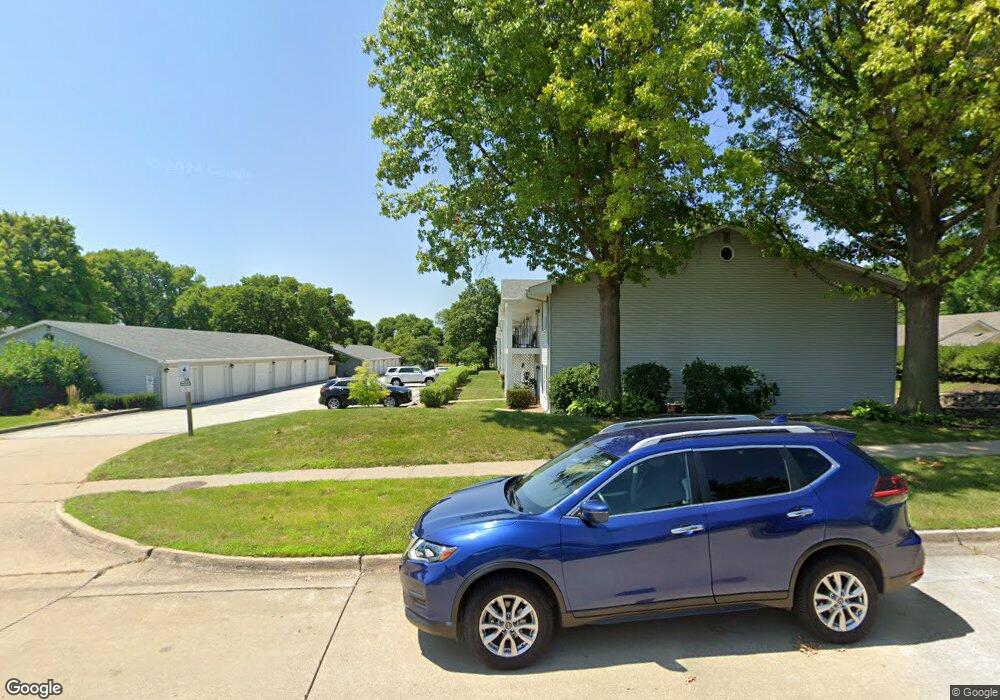 1260 49th St unit 3, West Des Moines, IA 50266 - photo 1