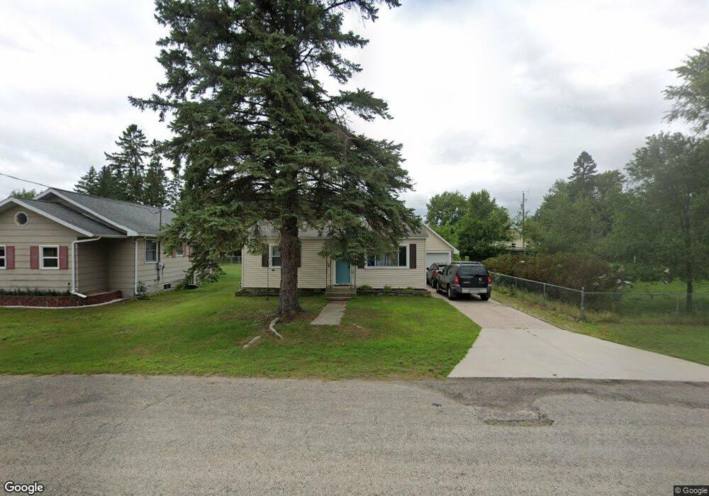 2516 15th Ave, Menominee, MI 49858 - photo 1