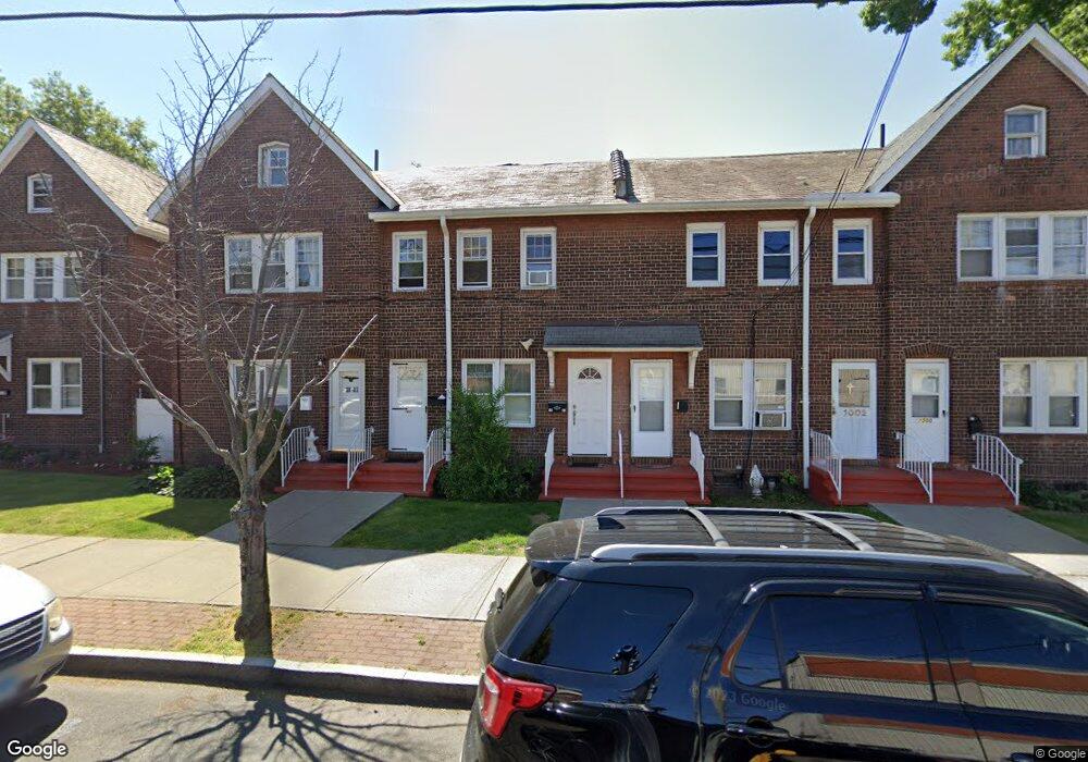 10 Alanson Rd, Bridgeport, CT 06607 - photo 1