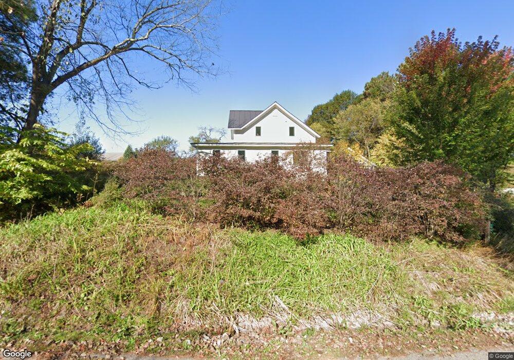 174 Thompson Rd, Richmond, VT 05477 - photo 1