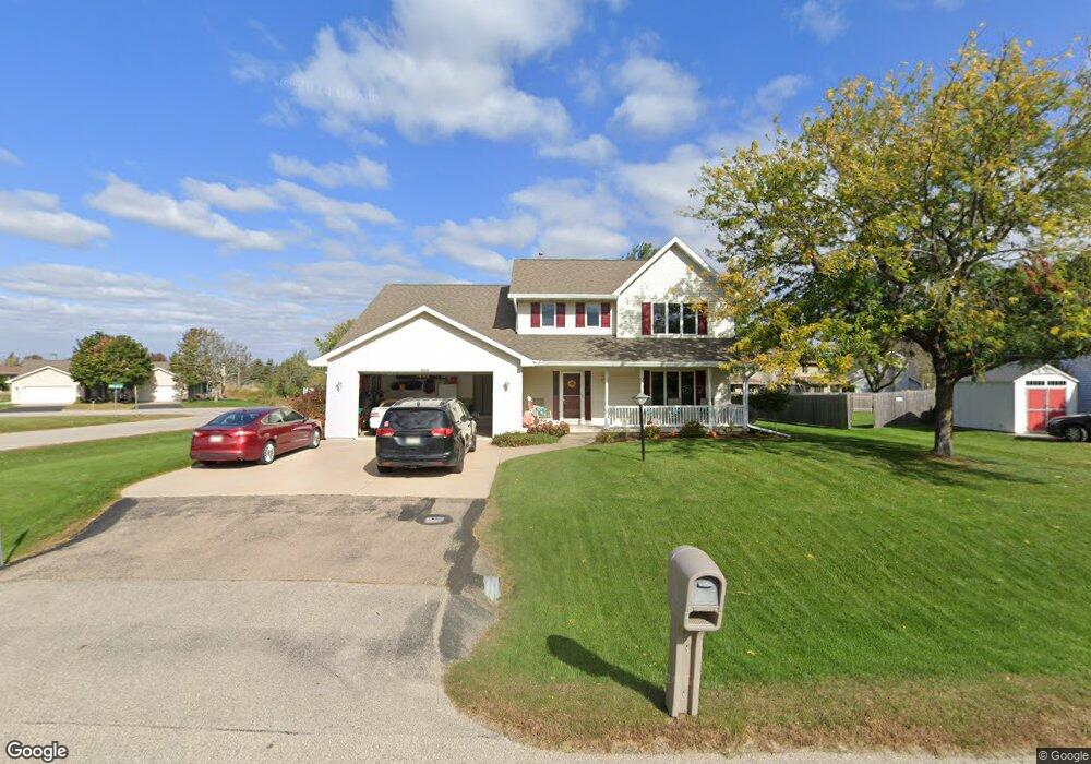 W6040 Cameo Ct, Appleton, WI 54915 - photo 1