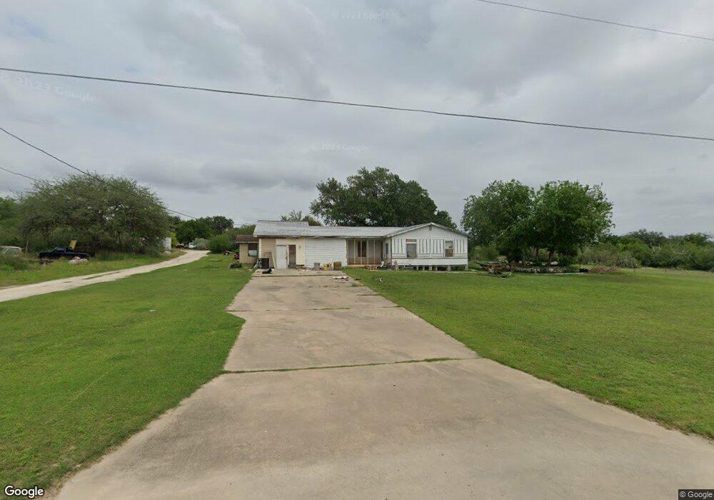 2720 Orange Ln, Beeville, TX 78102 - photo 1