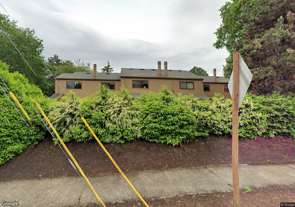 1702 Minda Dr, Eugene, OR 97401 - photo 1