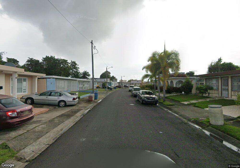 V Calle 21 unit 7, Bayamón, PR 00961 - photo 1