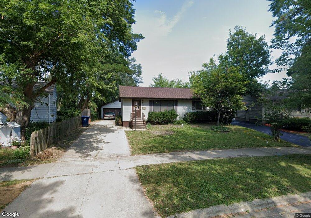 2614 Mohawk Rd, Waukegan, IL 60087 - photo 1