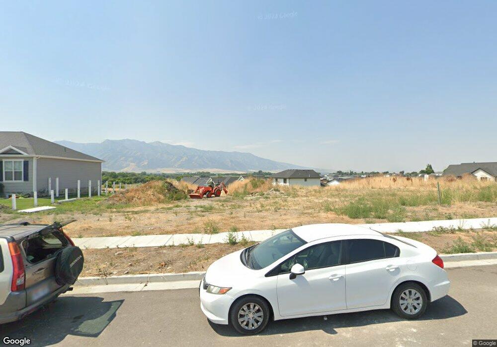 120 S 650 W unit 18, Hyrum, UT 84319 - photo 1