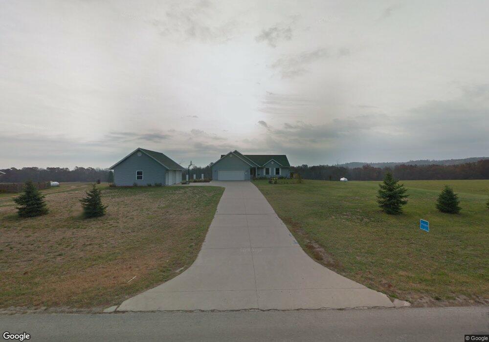 517 S Oakwood St, Tomah, WI 54660 - photo 1