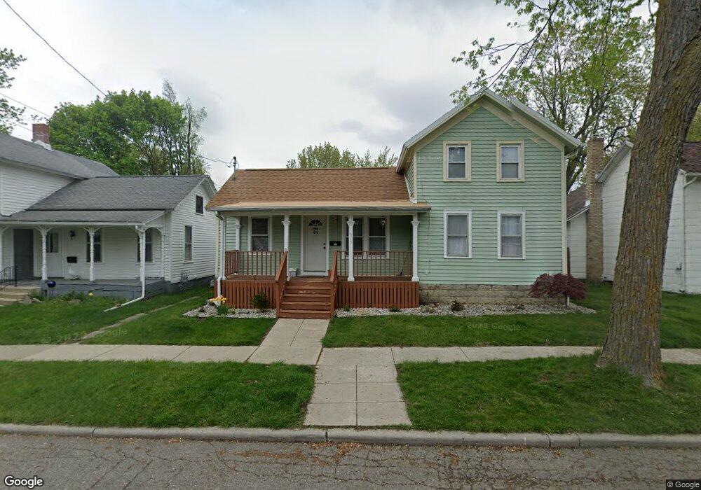 913 E Maple Ave, Adrian, MI 49221 - photo 1