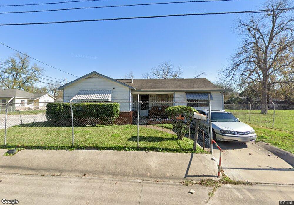 4714 Hirsch Rd, Houston, TX 77026 - photo 1