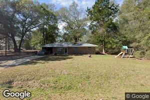 422 Country Cir, Daleville, AL 36322