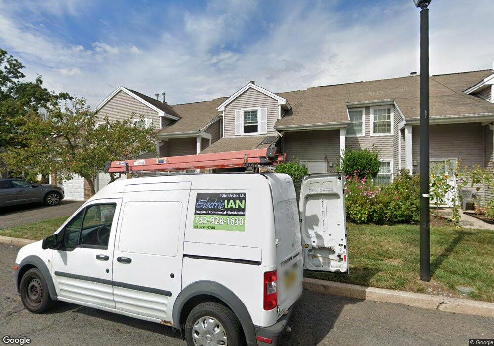 81 Renaissance Ln, New Brunswick, NJ 08901 - photo 1