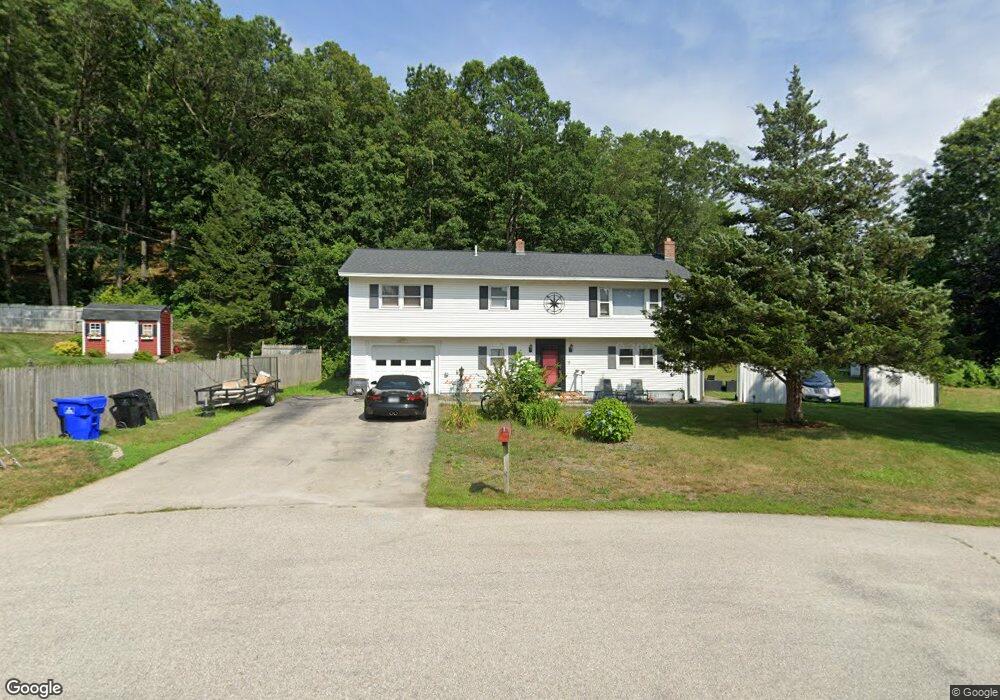 15 Wayne St, Hudson, NH 03051 - photo 1