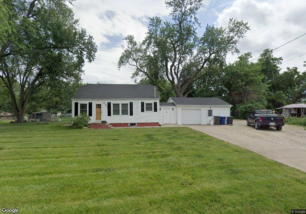 601 E Thornton Ave, Des Moines, IA 50315 - photo 1