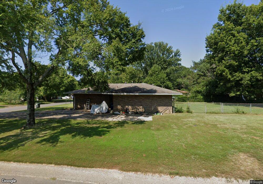 1601 Manor St, Conway, AR 72034 - photo 1